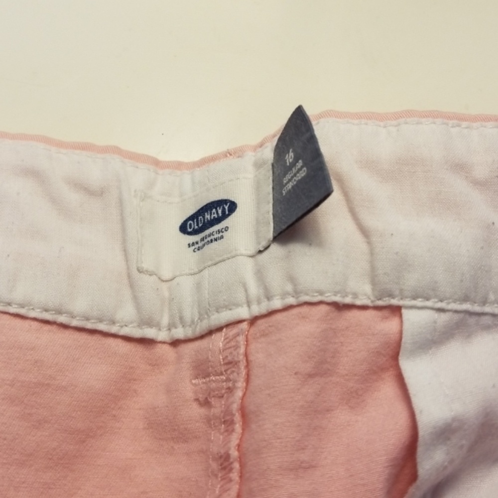 Shorts - Picture 2 of 3